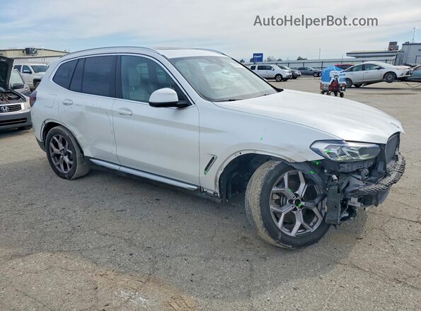5UX43DP02N9J82095 2022 BMW X3 White Przód prawy