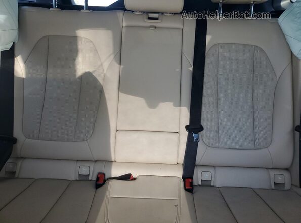 5UX43DP04P9N79875 2023 BMW X3 White Widok tylnych siedzeń