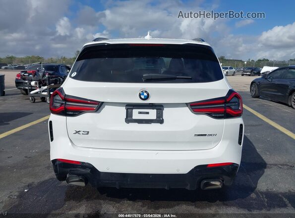 5UX43DP05R9V81640 2024 BMW X3 White 