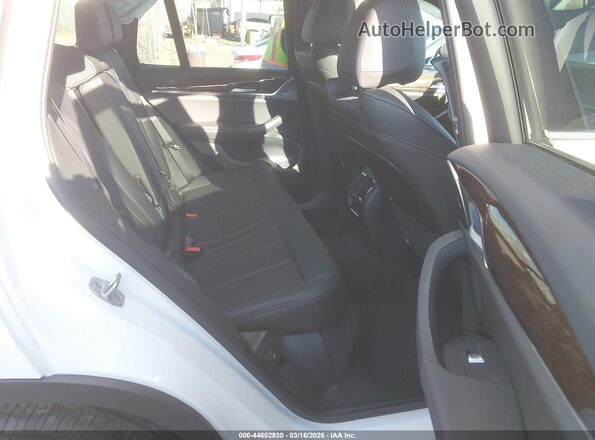 5UX43DP0XR9U43771 2024 BMW X3 White VIN კოდის სტიკერის ხედი
