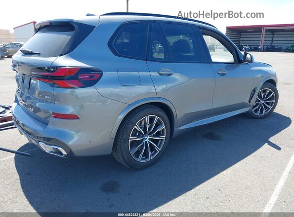 5UX43EU01R9S63167 2024 BMW X5 Серебряный Задняя правая четверть