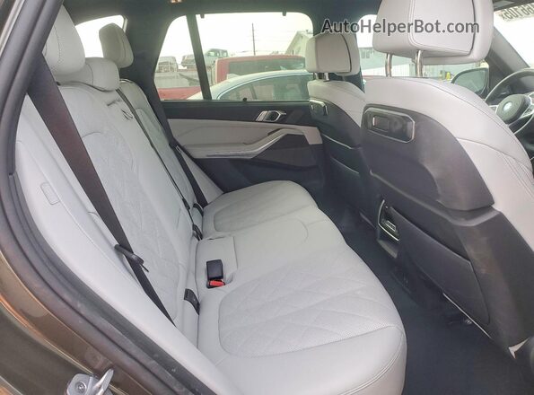 5UX43EU06T9039013 2026 BMW X5 Серый Вид задней части салона