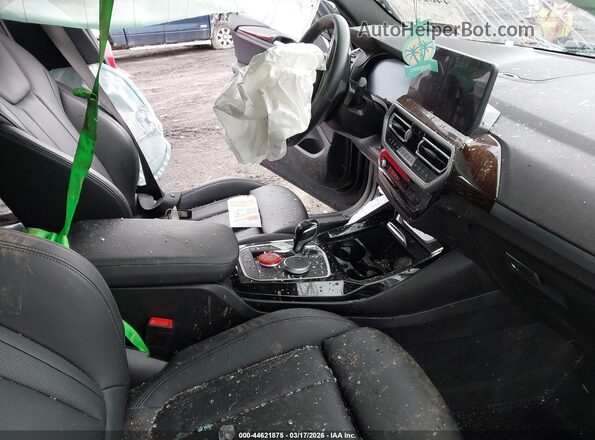5UX53DP05N9J45059 2022 BMW X3 Black Vista interior delantera