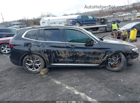 5UX53DP05N9J45059 2022 BMW X3 Black Vista interior trasera