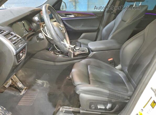 5UX53DP06N9K11800 2022 BMW X3 White Vista interior delantera