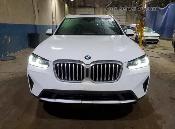 5UX53DP06N9K11800 2022 BMW X3 White Vista frontal