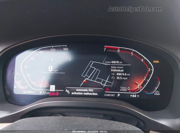 5UX53DP07N9M68027 2022 BMW X3 White Widok tylnych siedzeń