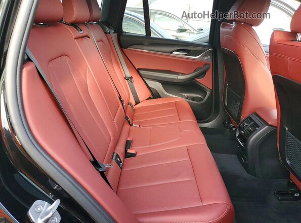 5UX53DP0XN9M66160 2022 BMW X3 Black Widok wnętrza z tyłu