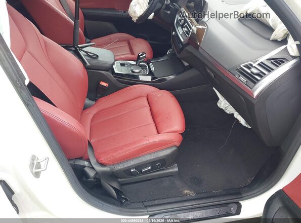 5UX53DP0XR9U11620 2024 BMW X3 Белый Вид салона спереди