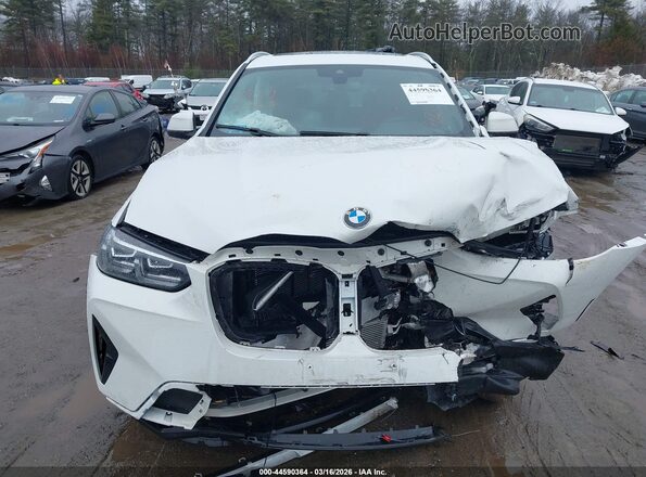 5UX53DP0XR9U11620 2024 BMW X3 Белый Вид задней части салона