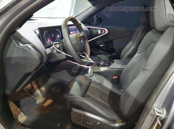 5UX53GP08T9216818 2026 BMW X3 Серый Вид салона спереди