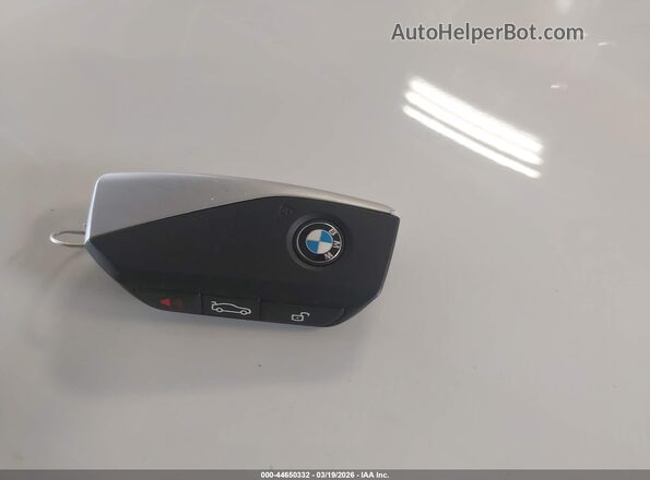 5UX53GP09S9009319 2025 BMW X3 Белый Вид панели приборов