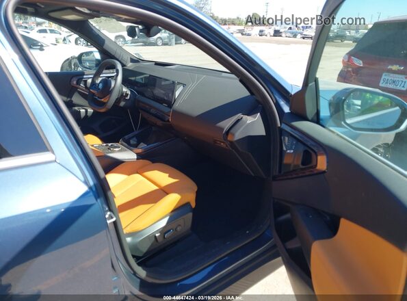 5UX53GP0XS9Y25357 2025 BMW X3 Синий Вид салона спереди