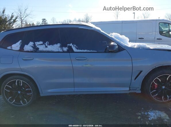 5UX83DP05P9T22516 2023 BMW X3 Light Blue Vista interior de 360 grados