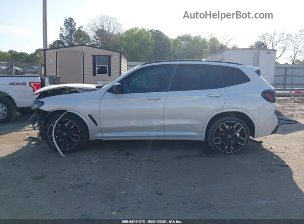 5UX83DP08P9P84844 2023 BMW X3 White 360 interior view