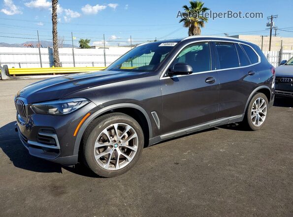 5UXCR4C07N9L38258 2022 BMW X5 Серый Передняя левая четверть