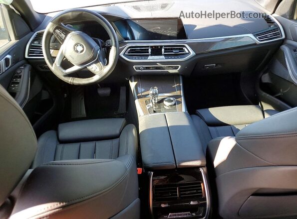 5UXCR4C07N9L38258 2022 BMW X5 Серый Вид панели приборов