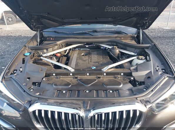 5UXCR6C01M9D98663 2021 BMW X5 Gray Հետևի տեսք