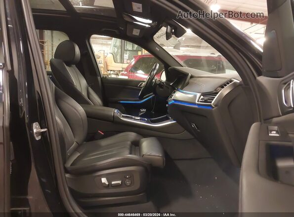 5UXCR6C07N9L36716 2022 BMW X5 Синий Вид салона спереди