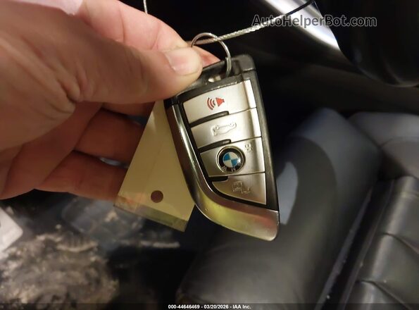5UXCR6C07N9L36716 2022 BMW X5 Синий Вид панели приборов