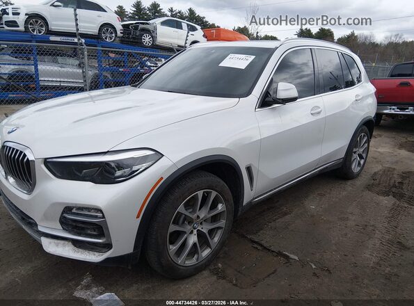 5UXCR6C55KLK89955 2019 BMW X5 Белый Передняя левая четверть