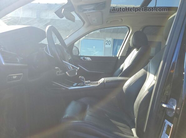 5UXCW2C00M9F66858 2021 BMW X7 Black Вид салону спереду