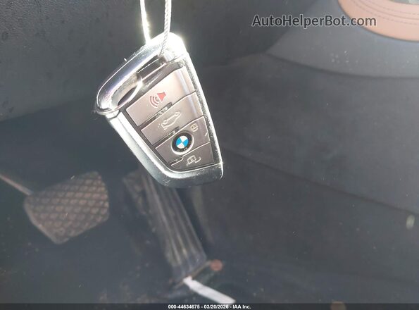 5UXCW2C02N9L67809 2022 BMW X7 White Vista del salpicadero
