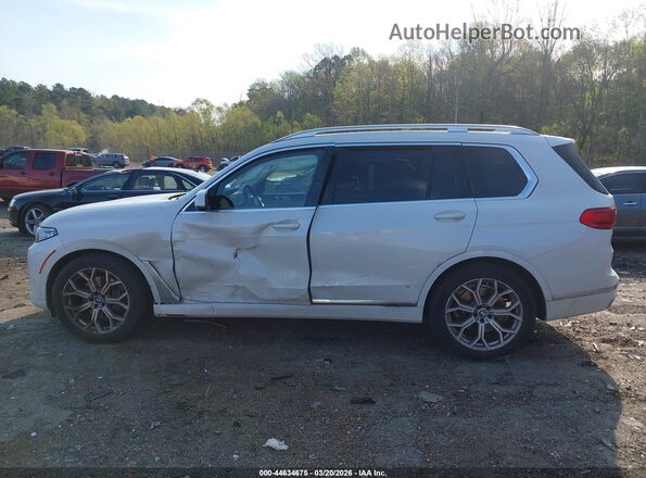 5UXCW2C02N9L67809 2022 BMW X7 White Vista interior de 360 grados