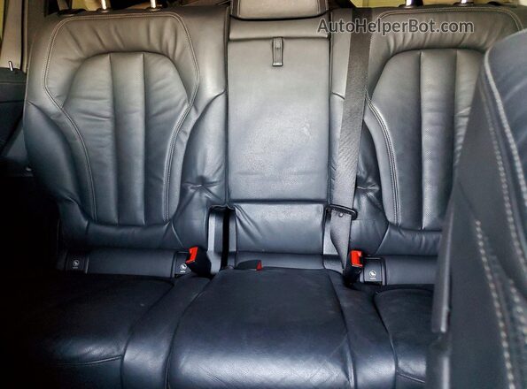 5UXCW2C03N9K70165 2022 BMW X7 Черный Вид задних сидений