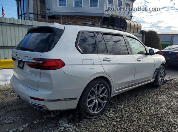 5UXCW2C04M9H15627 2021 BMW X7 Белый Задняя правая четверть