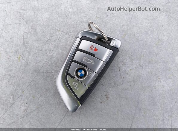 5UXCW2C07L9B35643 2020 BMW X7 Dark Blue Widok deski rozdzielczej