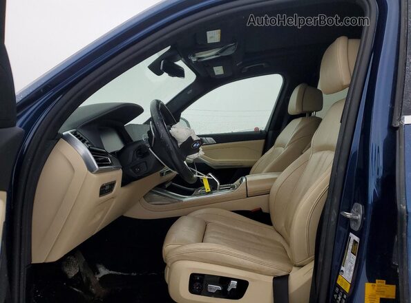 5UXCW2C0XM9H27488 2021 BMW X7 Синий Вид салона спереди