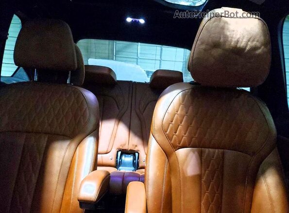 5UXCX4C50KLS38552 2019 BMW X7 Blue Widok tylnych siedzeń