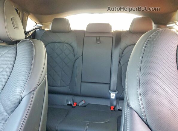 5UXCY6C03P9P41235 2023 BMW X6 Gray Widok tylnych siedzeń