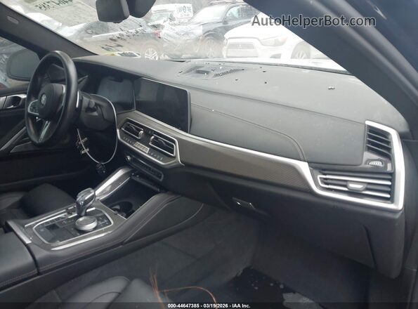 5UXCY8C04P9R14630 2023 BMW X6 Dark Blue წინა სალონის ხედი