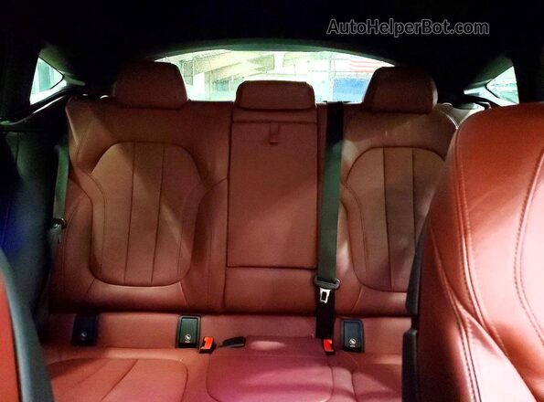 5UXCY8C0XN9M57643 2022 BMW X6 Синий Вид задних сидений
