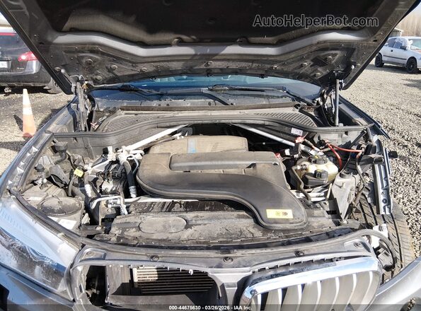 5UXKT0C32H0V98009 2017 BMW X5 Gray Вид ззаду