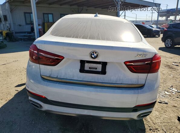 5UXKU0C5XJ0G69495 2018 BMW X6 White Widok z tyłu