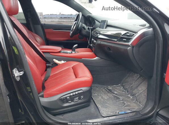 5UXKU2C3XH0U29364 2017 BMW X6 Черный Вид салона спереди