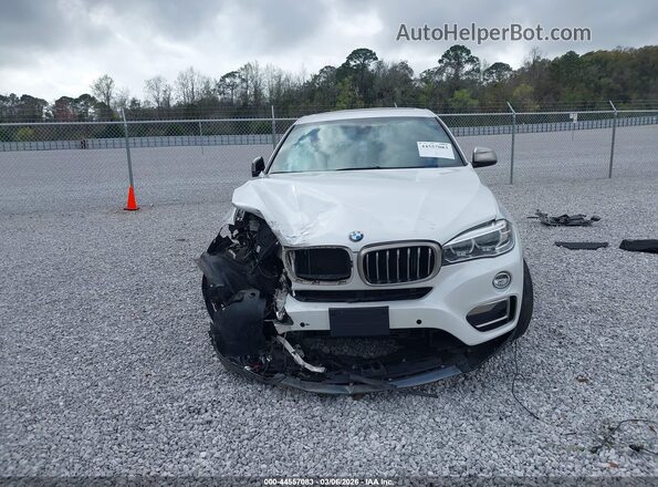 5UXKU2C54J0X49190 2018 BMW X6 Белый Вид задней части салона