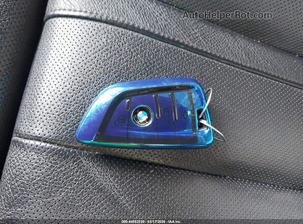 5UXKU2C57G0N79142 2016 BMW X6 White Вид панелі приладів