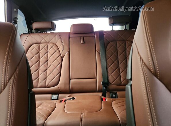 5UXTA6C04P9P91677 2023 BMW X5 Black Widok tylnych siedzeń