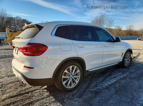 5UXTR7C56KLE93723 2019 BMW X3 Белый Задняя правая четверть
