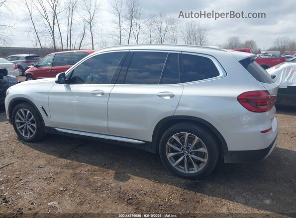 5UXTR9C51KLE18388 2019 BMW X3 Белый Панорамный вид салона 360°