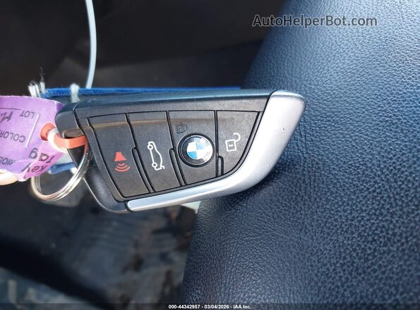 5UXTR9C52KLE14902 2019 BMW X3 White Вид панелі приладів