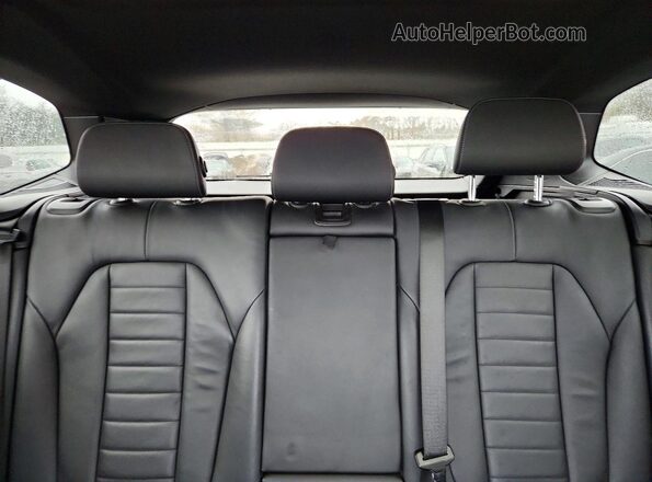 5UXTR9C52KLR04978 2019 BMW X3 Black Widok tylnych siedzeń