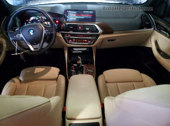 5UXTR9C53JLC80853 2018 BMW X3 Blue Вид панелі приладів