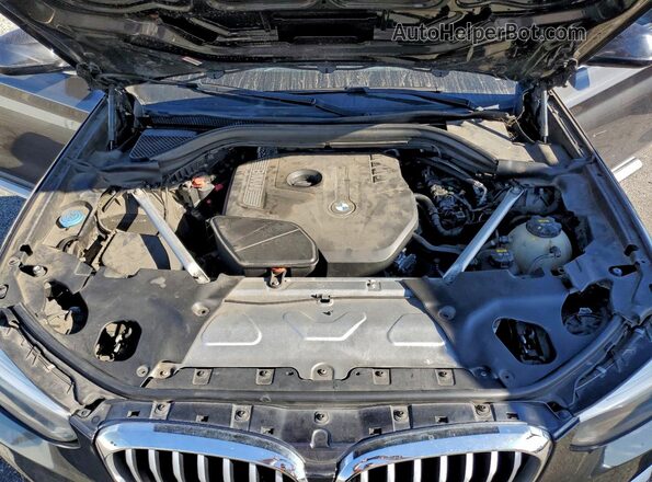 5UXTR9C53JLD64106 2018 BMW X3 Черный Вид подкапотного пространства