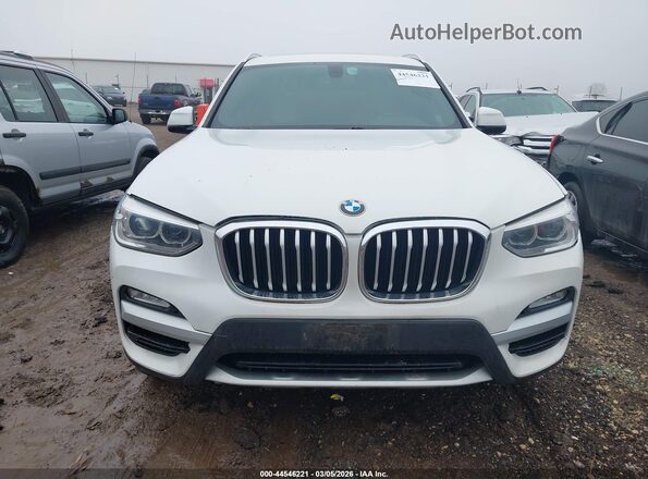 5UXTR9C56JLC79874 2018 BMW X3 Белый Вид щитка приборов