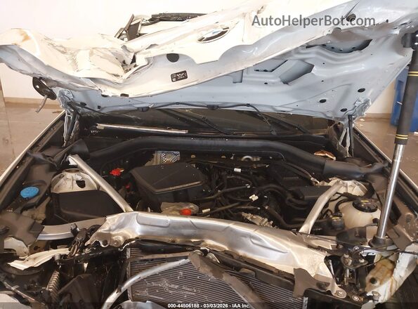 5UXTR9C56KLP89639 2019 BMW X3 White Вид ззаду